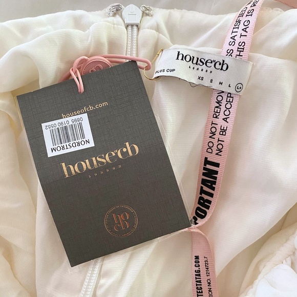 NEW House of CB Princess Dress Ivory Large+ (XL) with Plus Cup - Picture 15 of 17